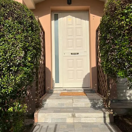 Maloche アパート *