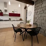 Apartment Maloche *