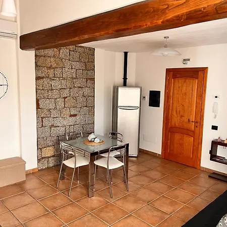 Maloche 아파트 지라솔레